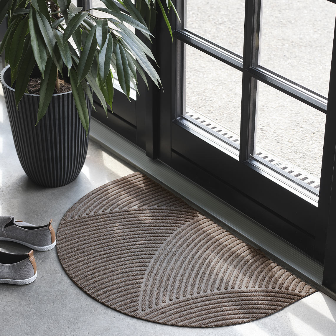 Fußmatte VITSIPPA Halbrunde Fußmatte für den Innen- und Außenbereich vor der Eingangstür