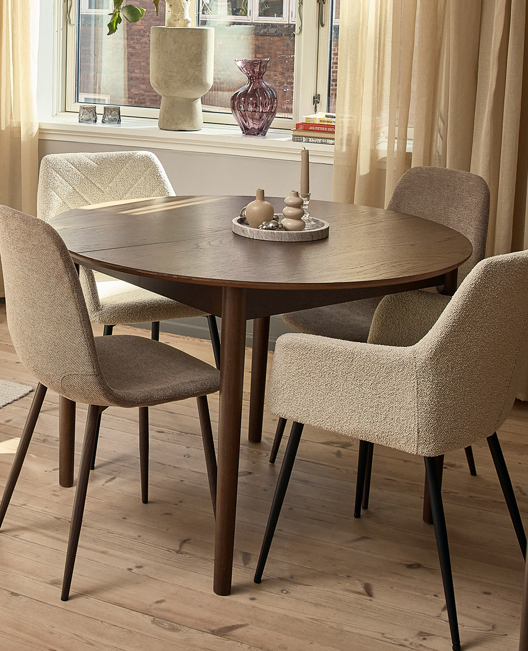 Esstisch MARSTRAND, Esszimmerstuhl JONSTRUP und PURHUS